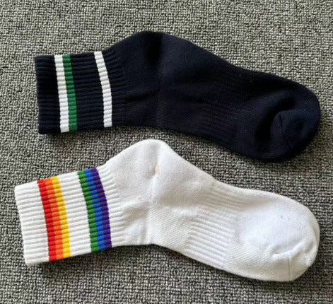 Wholesale Mid length socks, combed cotton warm loop socks, solid color basic style, comfortable sports socks, basketball socks