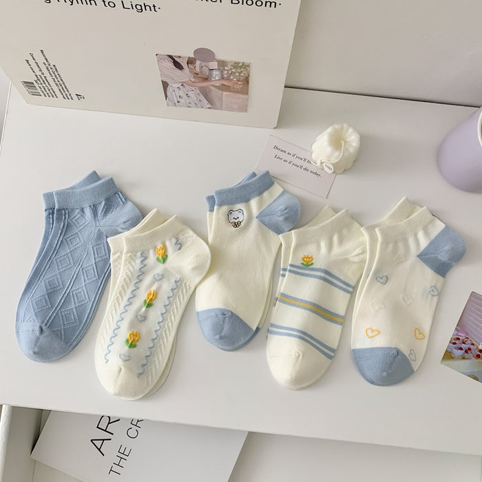 Wholesale All in one machine boneless cotton boat socks college style cute socks