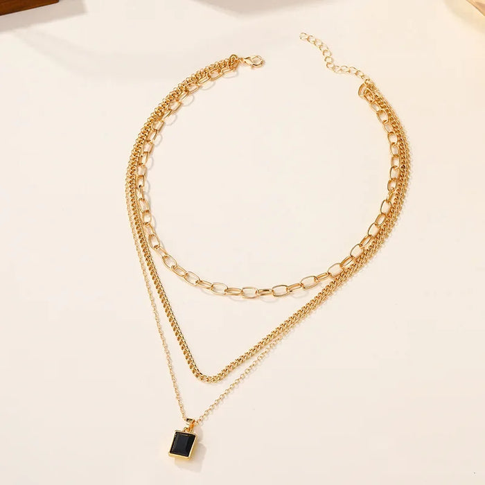 Wholesale Fashionable multi-layer alloy necklace, thick chain, square pendant, exaggerated necklace accessory