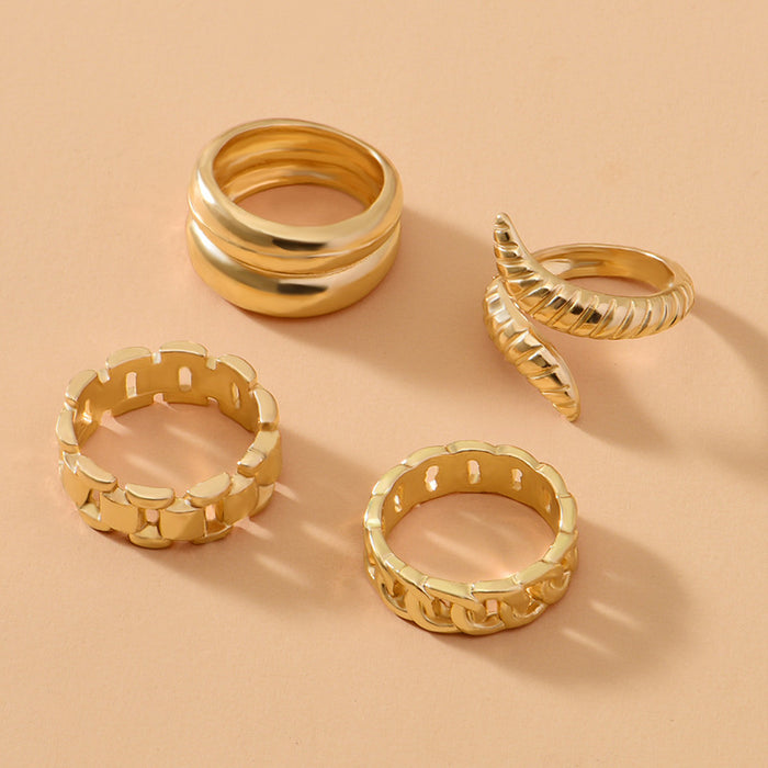 Wholesale Simple and personalized snake ring, retro electroplated imitation gold snake shaped joint ring 4-piece set