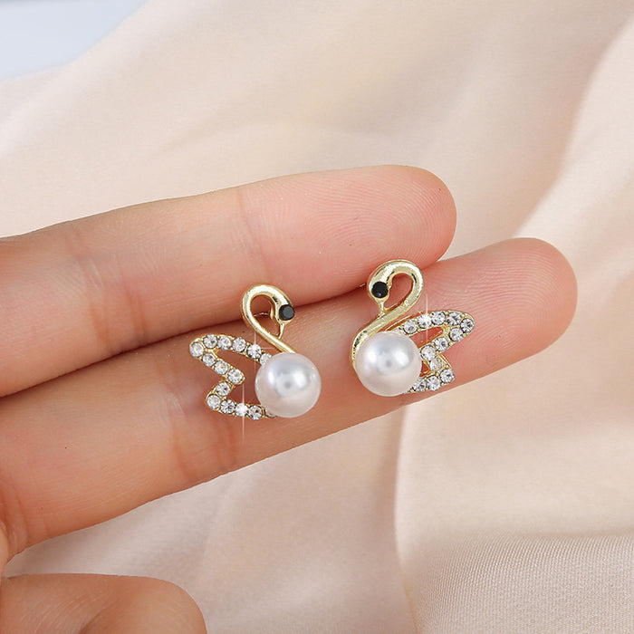 Wholesale Earstuds, light luxury, niche design, pearl swan studded with diamonds, versatile and compact accessories