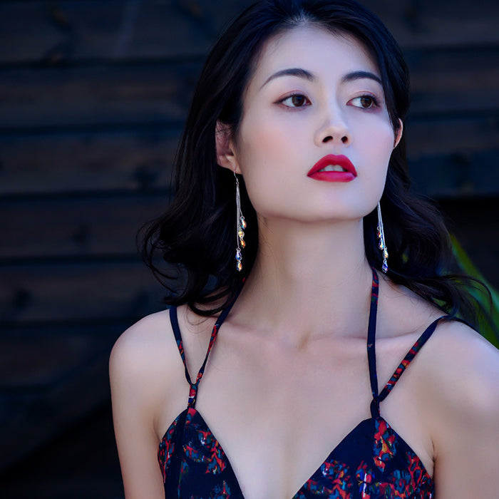 Wholesale Silver earrings, crystal earrings, long water droplet earrings, feminine charm