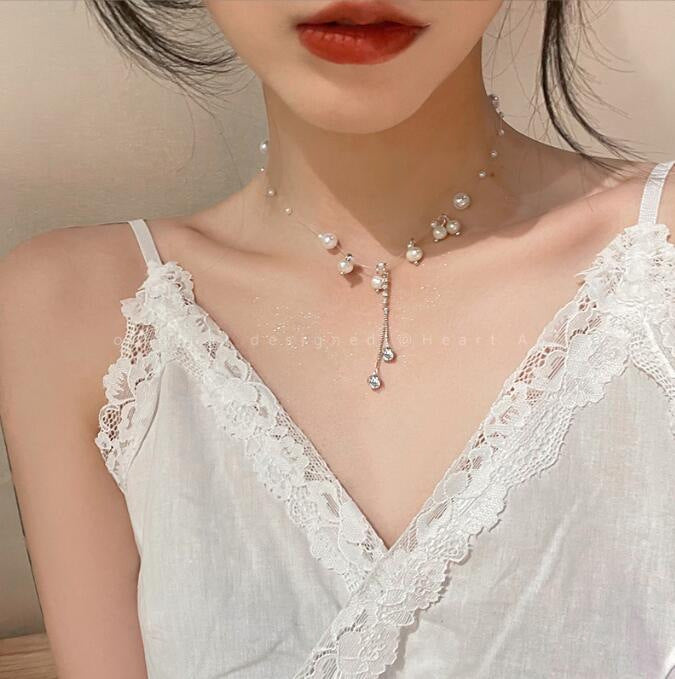 Wholesale Pearl butterfly necklace for women, light luxury, niche design, high-end collarbone chain, new necklace