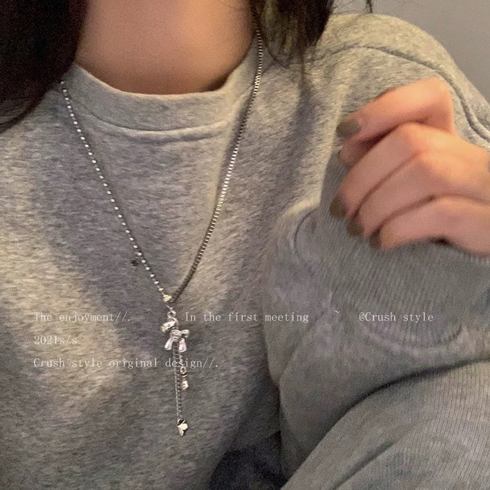 Wholesale Vintage necklace accessories, niche personality, collarbone chain, high-end sweater, sweatshirt chain, neck chain