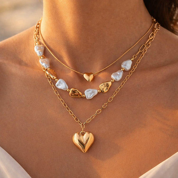 Wholesale Imitation Gold Heart Pendant Necklace Zinc Alloy Valentine' s Day Gift