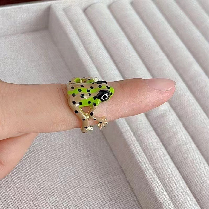 Wholesale Tree frog ring, green ring, niche design, adjustable ring opening