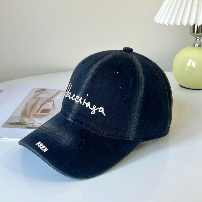 Wholesale New versatile baseball cap with enlarged and deepened high-end feel, perforated soft top duckbill cap, thin design