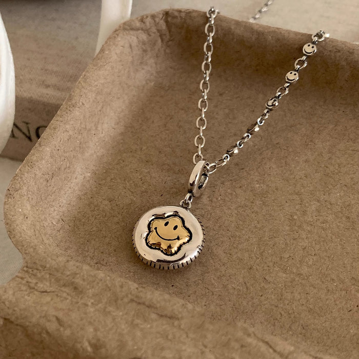 Wholesale Five pointed star pendant necklace, retro collarbone chain, niche accessory