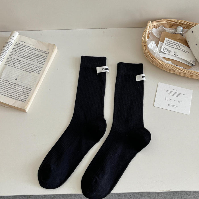 Wholesale Medium length socks with solid color letters, fabric labels, stacked socks, thin cotton socks, sweat absorbing and breathable