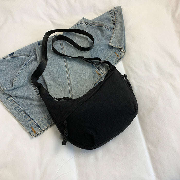 Wholesale Fashionable crossbody bag, simple and large capacity shoulder bag, high-end commuting experience