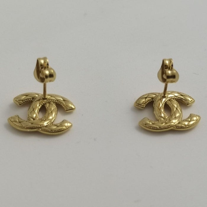 Wholesale Small and Elegant Stud Earrings