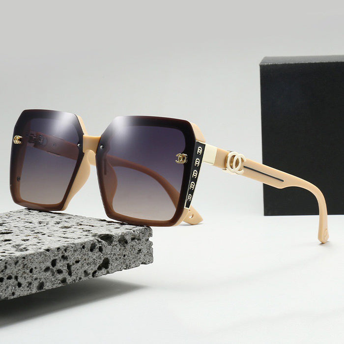 Wholesale Classic and fashionable sunglasses, fashionable and personalized UV resistant sunglasses