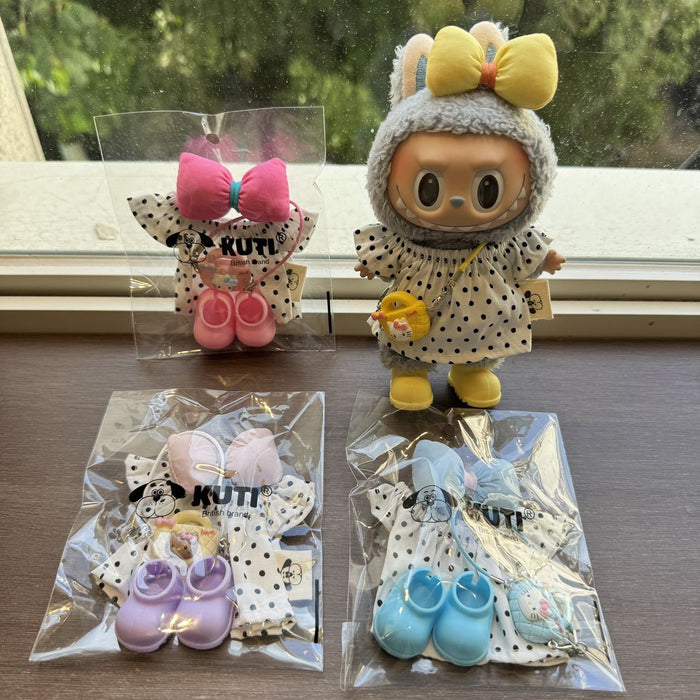 Wholesale Clothes,  doll accessories,  bows,  polka dot skirts,  shoes,  bags,  raglan clothes