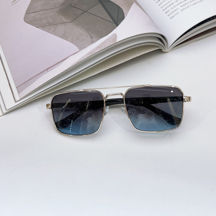 Wholesale British retro metal sunglasses with a unique and niche frame, showcasing temperament and trendy sun shading, versatile and versatile