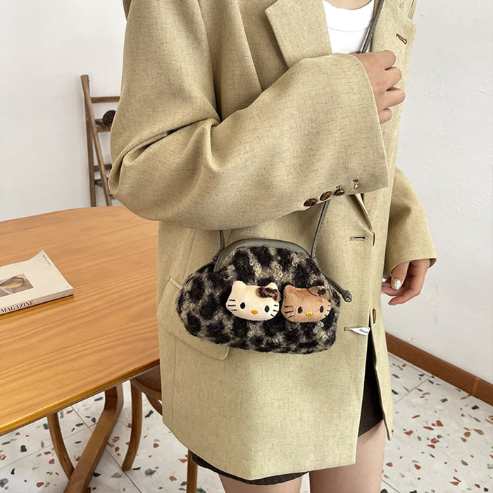 Wholesale New cute plush leopard print mini shell bag for children, stylish mini crossbody bag