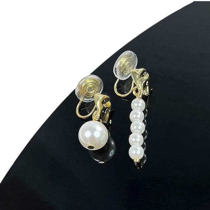 Wholesale Exaggerated asymmetrical pearl ear clip design, minimalist temperament earrings