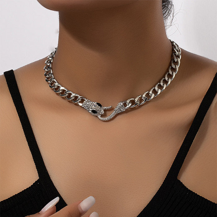 Wholesale Serpentine metal chain necklace collarbone chain New year ins hip-hop trendy cool accessories