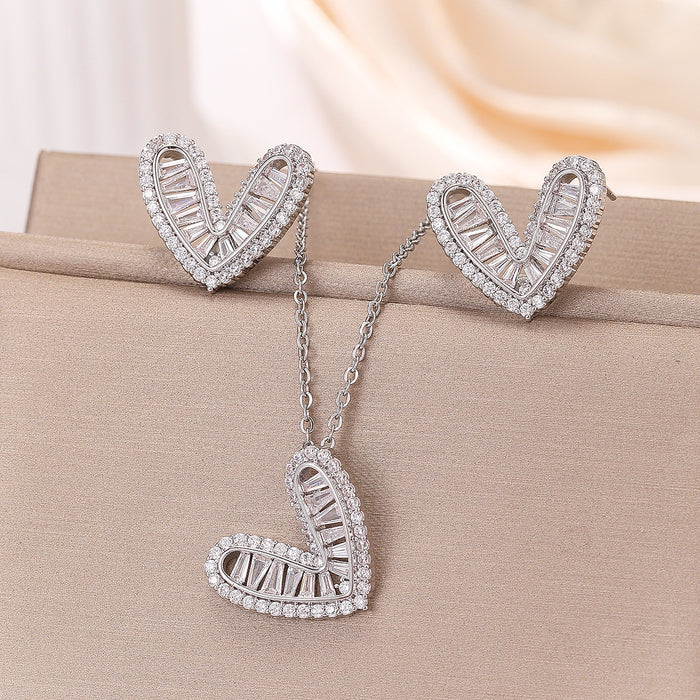 Wholesale Sweet Cool Style Love Necklace Women's Niche Design Feeling Zircon Women's All-match Clavicle Chain Heart-shaped Pendant Earrings suit