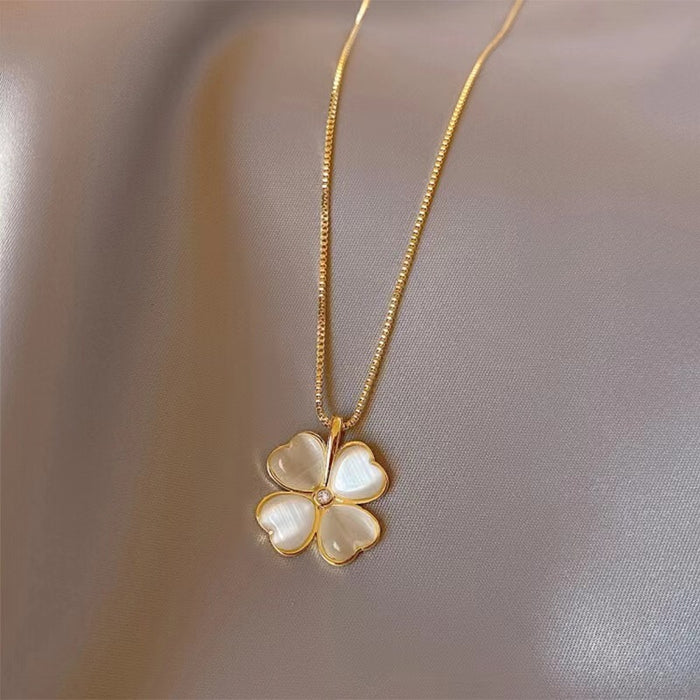 Wholesale Light luxury four leaf clover cat eye necklace, simple, niche, high-end, gentle collarbone chain, neck chain