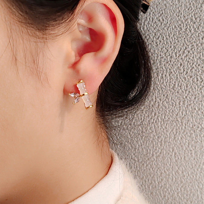 Wholesale Fashionable bamboo earrings, niche design, diamond inlaid, light luxury earrings, silver needles, personalized ear accessories