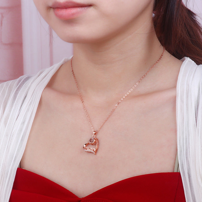 Wholesale Full Diamond MOM Letter Heart-shaped 100 Languages Projection Copper Necklace JDC-NE-ZhenX010