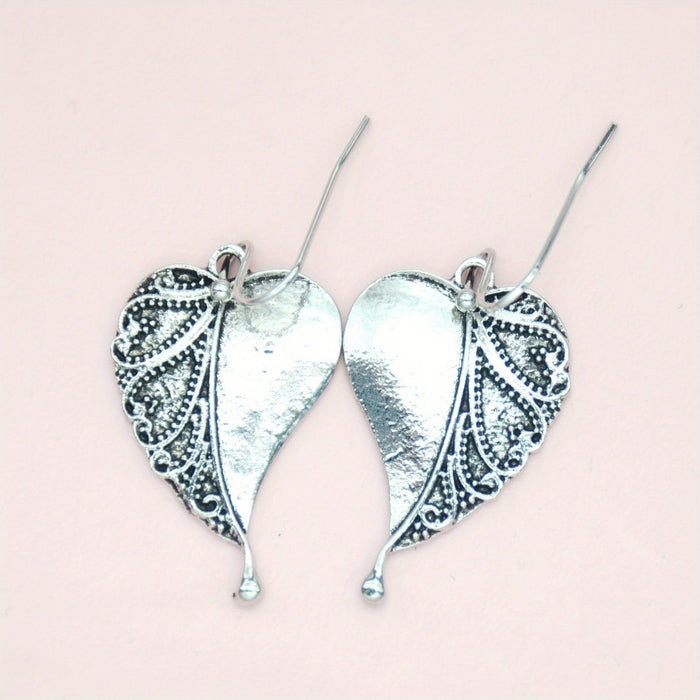 Wholesale Vintage heart-shaped alloy pendant earrings with versatile personality