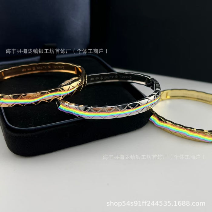 Wholesale Diamond patterned bracelet with rose gold plating that does not fade, high-end diamond shaped diamond free bracelet