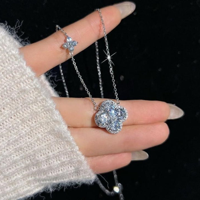 Wholesale Silver Diamond Four-leaf Clover Necklace All-match Niche Design Girlfriend Jewelry Gift
