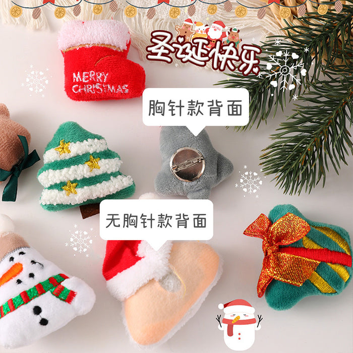 Wholesale Christmas Brooch Cute Plush Christmas Accessories Cartoon Pin Decorations Clothing Accessories