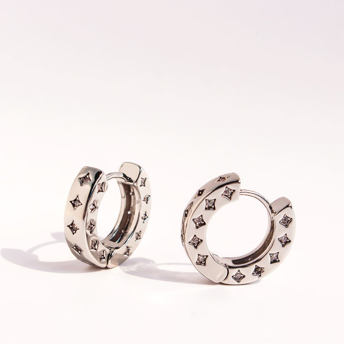 Wholesale Zircon round earrings are fashionable, niche, light luxury earrings, trendy ear buckles