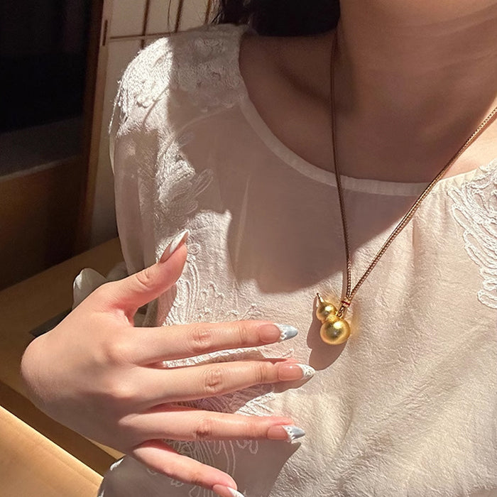 Wholesale Copper plated pendant necklace, light luxury, niche, high-end, sweater chain, long, versatile accessory