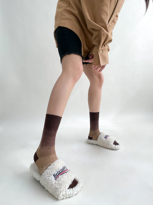 Wholesale Trendy Double Needle Tie Dyeing Gradient Color Personalized Men and Women Couple Pure Cotton Middle Socks