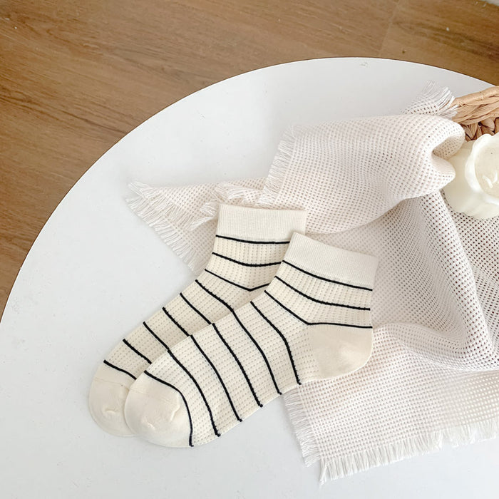 Wholesale New socks with striped small flower short tube women's boat socks that don't fall off and cotton socks