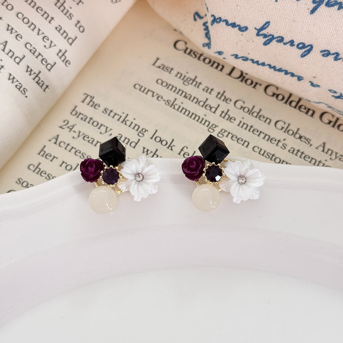 Wholesale Vintage temperament flower earrings, high-end, elegant, niche, irregular earrings, crystal personalized earrings