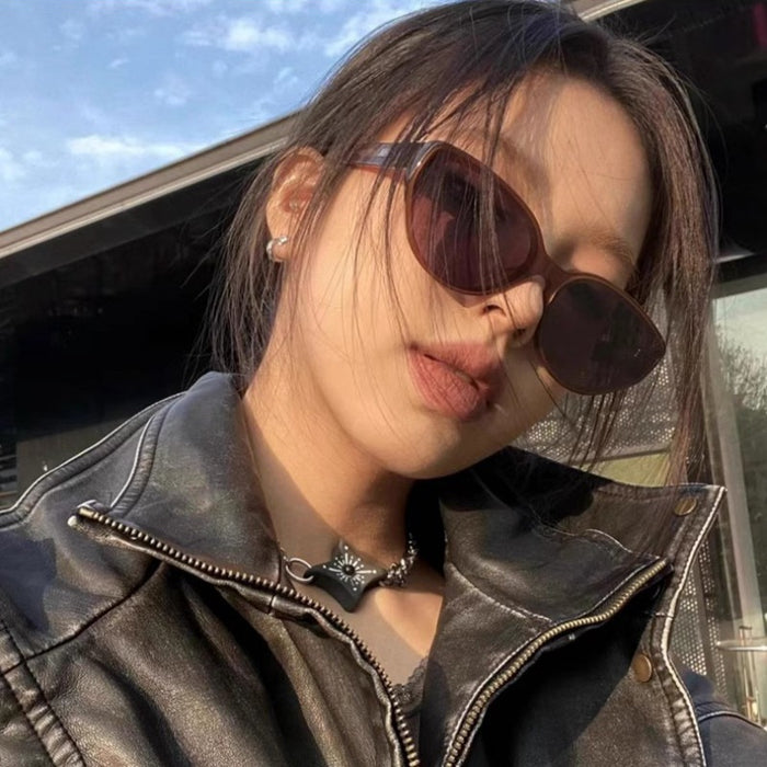 Wholesale Retro tea brown oval sunglasses for women, high-end sense, square round face sunglasses, polarized