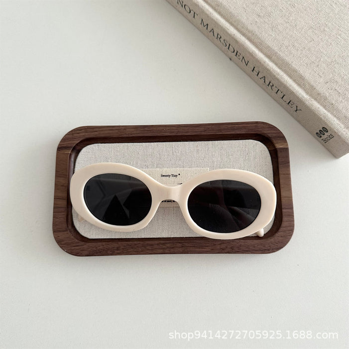 Wholesale New retro oval frame sunscreen sunglasses for outdoor travel with a high-end feel