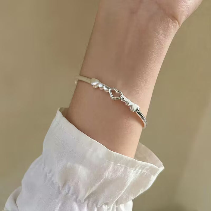 Wholesale Sweet Heart-Shaped Hollow-Out Bracelet