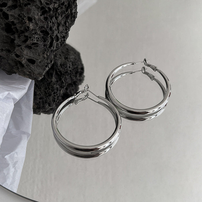 Wholesale Silver Plain Circle, Silver Needle Earrings, Women's Round Face Earrings, Small and High End, Circle Earrings