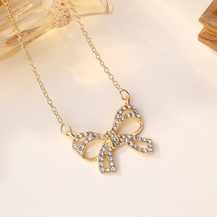 Wholesale New fashion jewelry, diamond studded alloy pendant, niche bow necklace