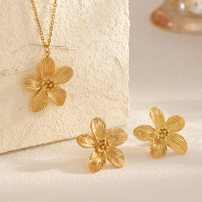 Wholesale Fresh flower necklace, light luxury, niche titanium steel pendant necklace, earrings, high-end feeling, gold collarbone chain