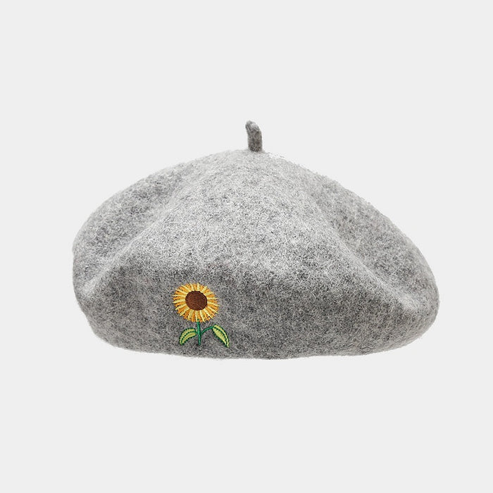 Wholesale Artistic and retro sunflower embroidered beret fashionhat