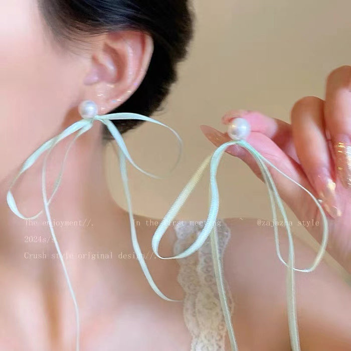 Wholesale Pearl ribbon earrings, bow earrings, niche, unique and sweet earrings