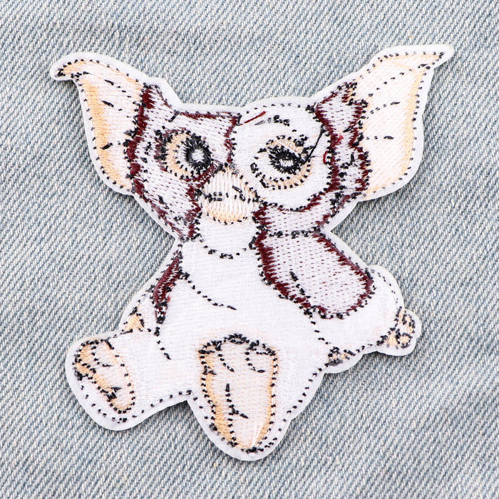 Wholesale Cartoon Embroidery Cloth Patches for Clothing and Bags Hot Melt Adhesive Backing Fabric