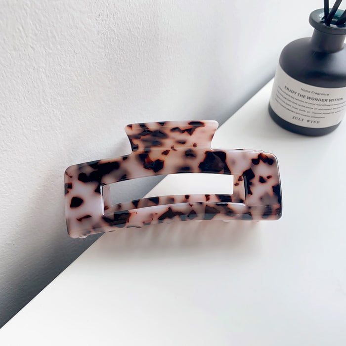 Wholesale Acetate Leopard Print Hair Claw Clip for Everyday Styling Hair Accessory