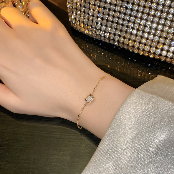 Wholesale Exquisite full diamond small waist bracelet with high-end and niche design, light luxury bracelet