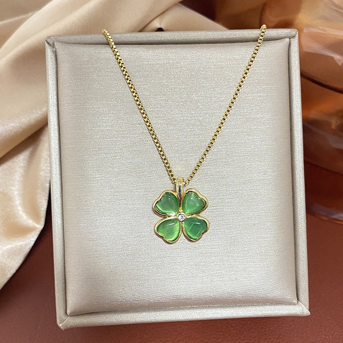 Wholesale Lucky Four-leaf Clover Necklace Women's Gold-plated Cat's Eye Exquisite Petal Clavicle Chain Simple Elegant Women's New Necklace