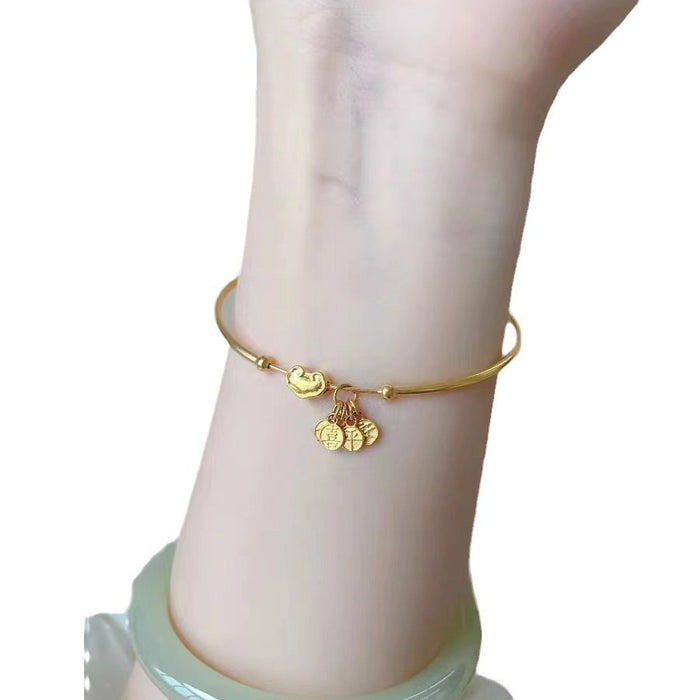 Wholesale The bracelet features a niche design with a light luxury style and a plain circle. It is a handmade accessory