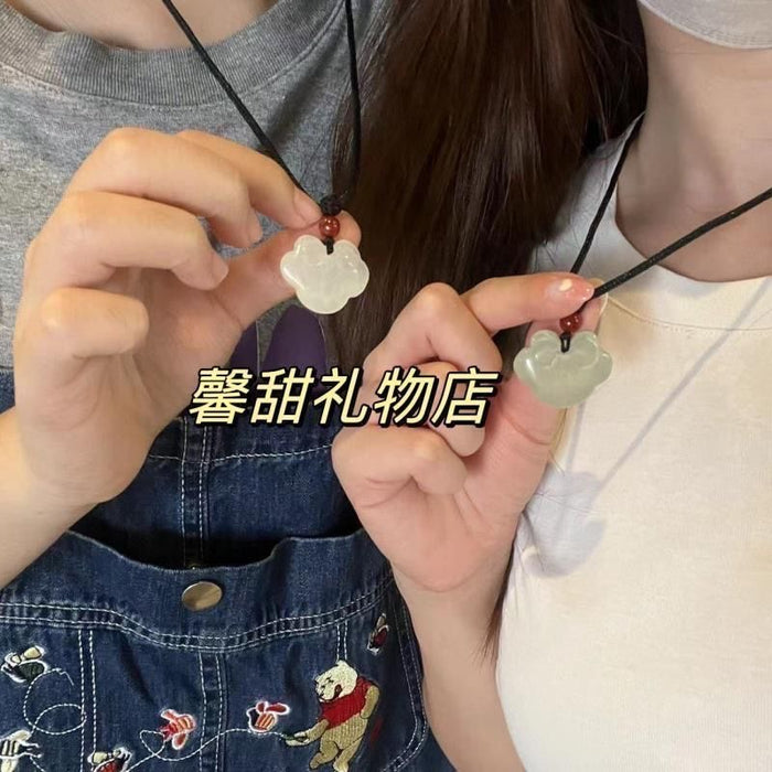 Wholesale Necklace safety buckle, niche design, handmade woven rope pendant, washable