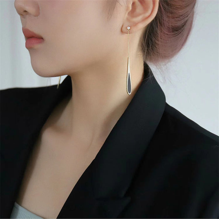 Wholesale Long water droplet tassel ear clip without ear holes, niche design with temperament