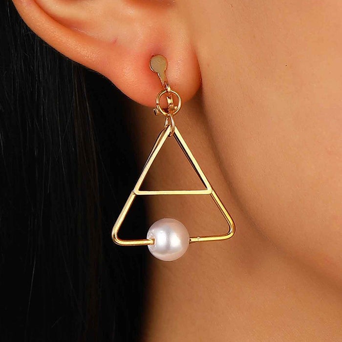 Wholesale Fashionable double triangle pearl earrings with multi-layer geometric ear clips